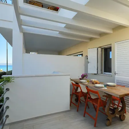 Lejlighed Locazione Turistica Cormorano 6 *